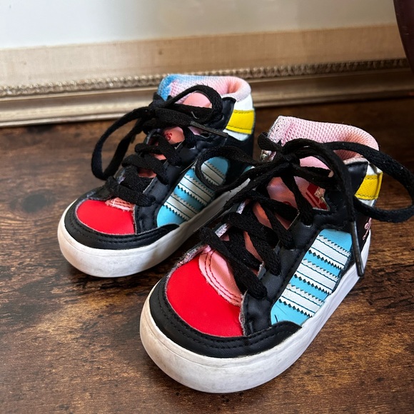 Adidas Toddler Girls Hardcourt Hightop Multicolor size 4K - Picture 2 of 7